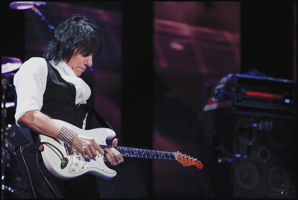 Schweigsam - Shut up and play your guitar: Jeff Beck live im Capitol in Offenbach 